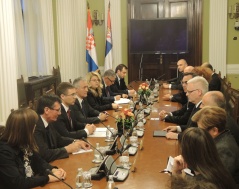 16. oktobar 2013.  Predsednik Narodne skupštine i predsednik Republike Hrvatske razgovarali u Domu Narodne skupštine